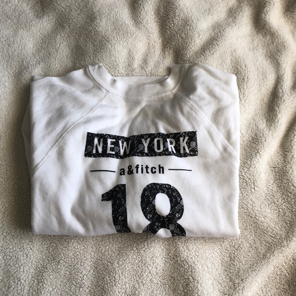 abercrombie & fitch kids crewneck sweatshirt